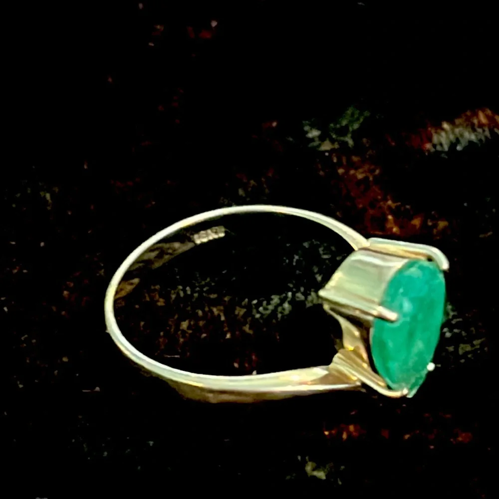 Vintage 18KG 3ct Columbian Emerald Ring